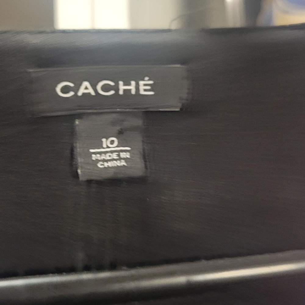 Cache Dress - Picture 3 of 3